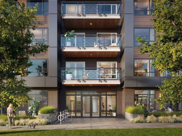 3226 Shelbourne St, Unit 415, Saanich, BC V8P 5G8