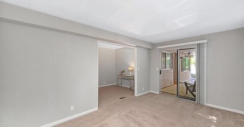 221 Bluebird Ln, Folsom, CA 95630 Photo