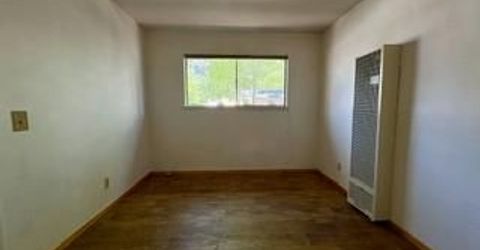 900 Patricia Ln, South Lake Tahoe, CA 96150 Photo