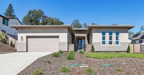 446 Canyon Creek Dr, Auburn, CA 95603 Photo