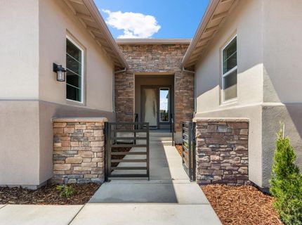 446 Canyon Creek Dr, Auburn, CA 95603 Photo