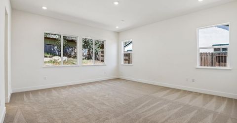 446 Canyon Creek Dr, Auburn, CA 95603 Photo