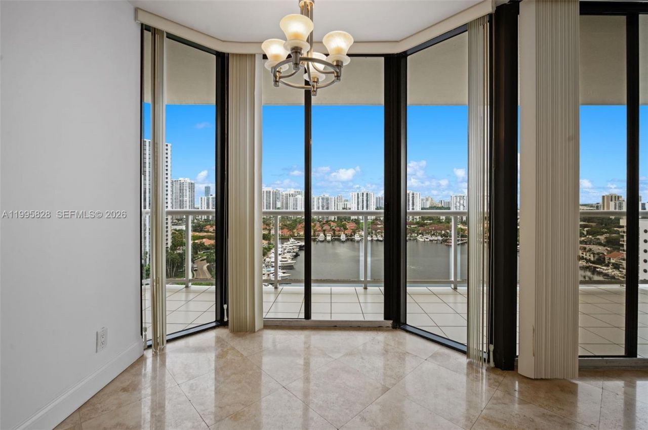 3640 Yacht Club Drive , Unit 1807, Aventura, FL 33180 Photo