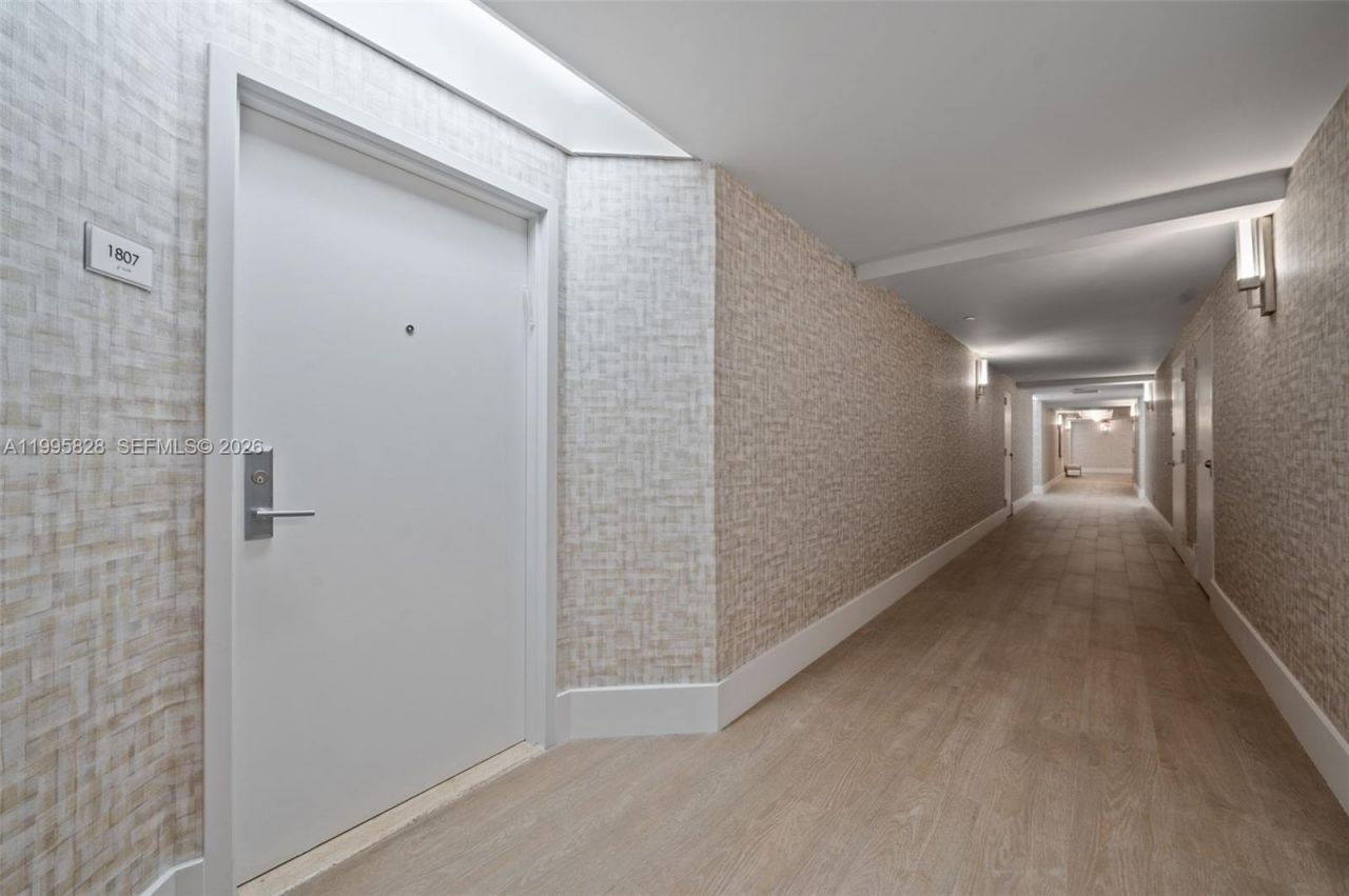 3640 Yacht Club Drive , Unit 1807, Aventura, FL 33180 Photo