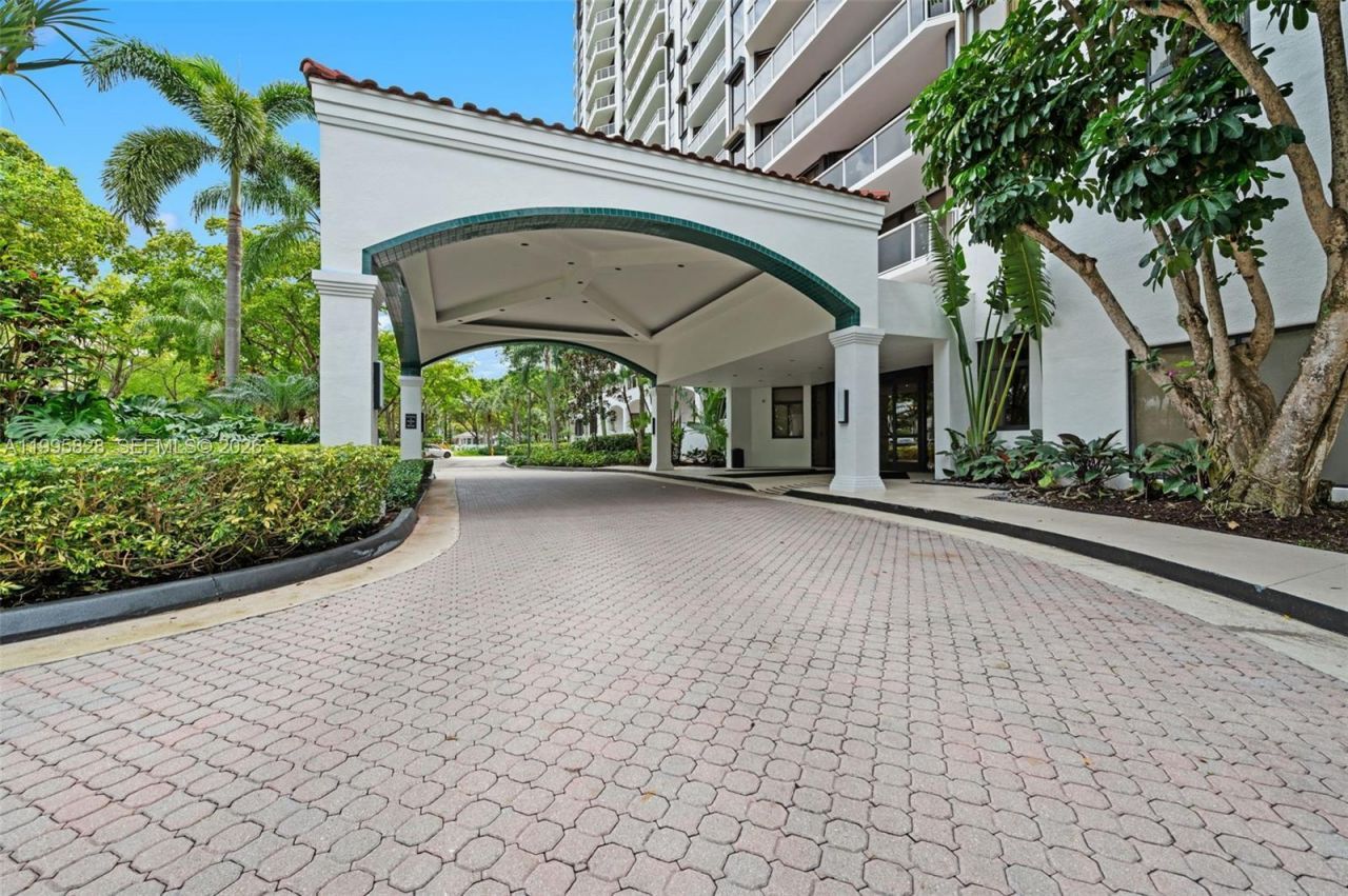 3640 Yacht Club Drive , Unit 1807, Aventura, FL 33180 Photo