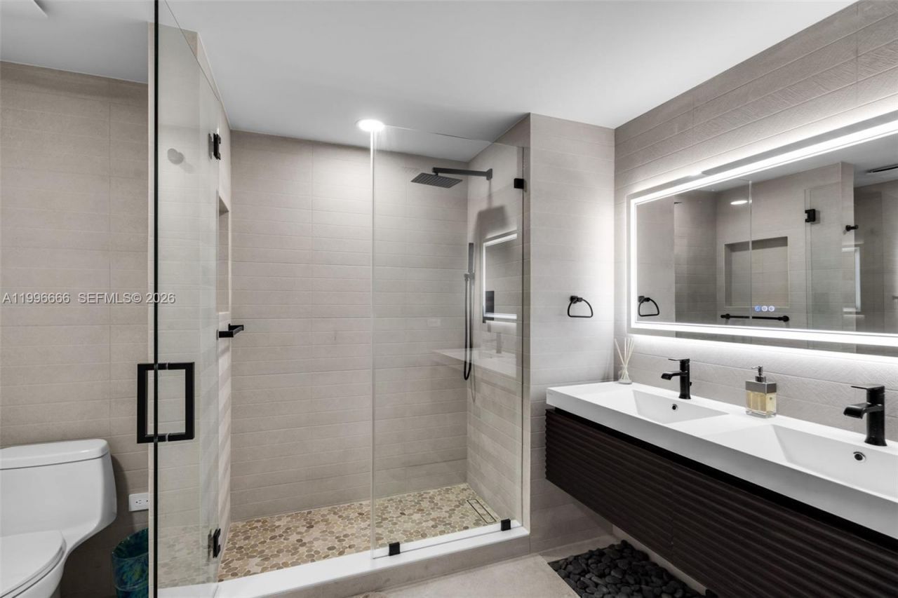 244 Biscayne Blvd, Unit 239, Miami, FL 33132 Photo