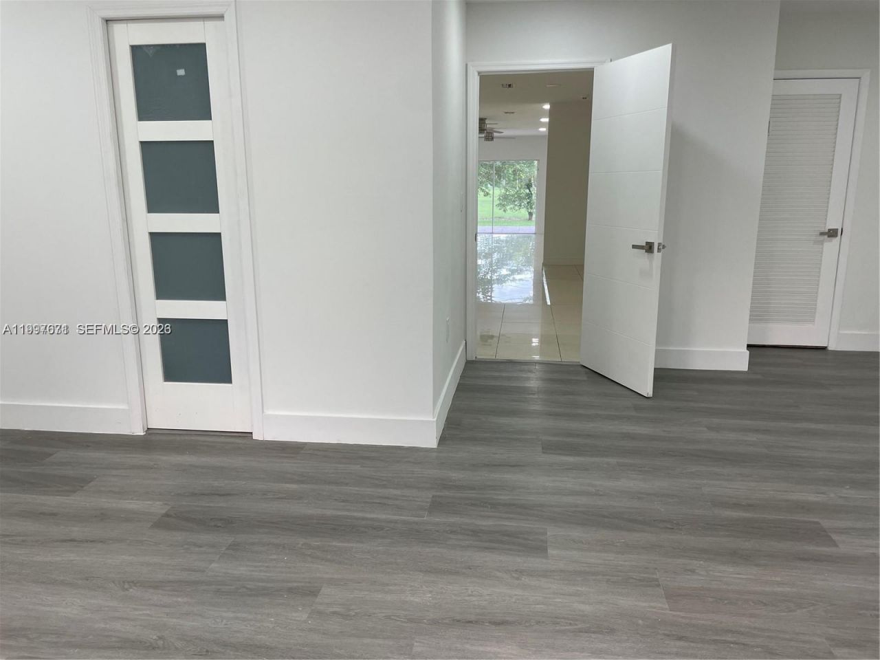 19740 W Saint Andrews Dr , Hialeah, FL 33015 Photo