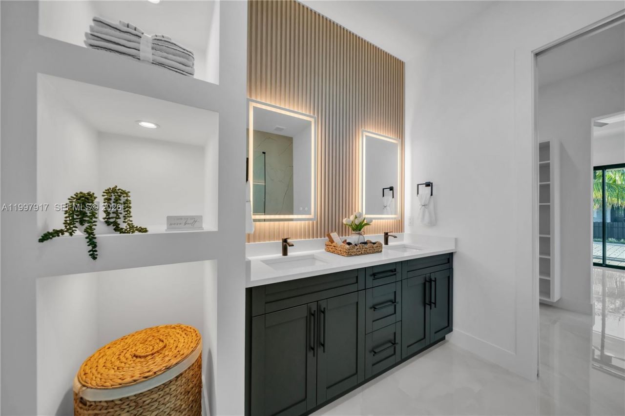 2406 Kismet Pkwy, Cape Coral, FL 33993 Photo