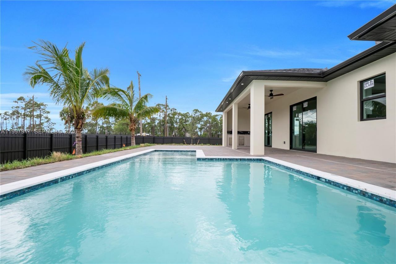 2406 Kismet Pkwy, Cape Coral, FL 33993 Photo