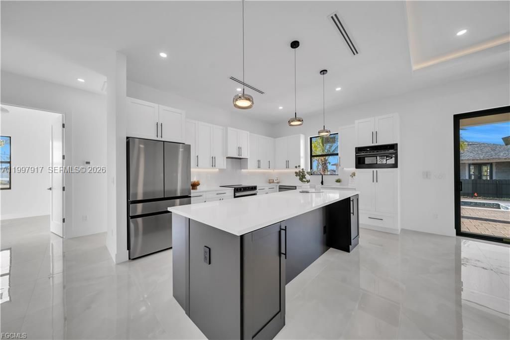 2406 Kismet Pkwy, Cape Coral, FL 33993 Photo