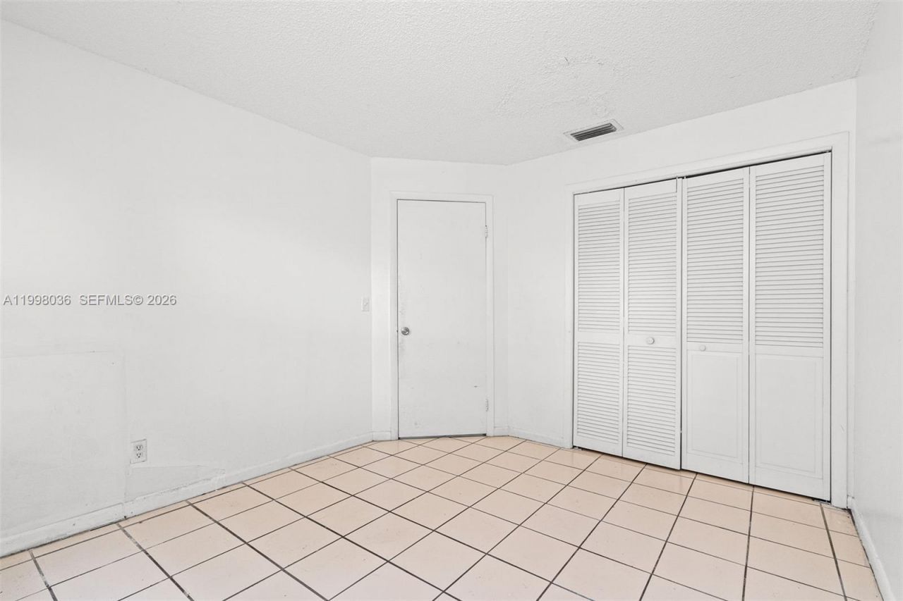 6916 SW 37th St, Unit 1-C, Miramar, FL 33023 Photo