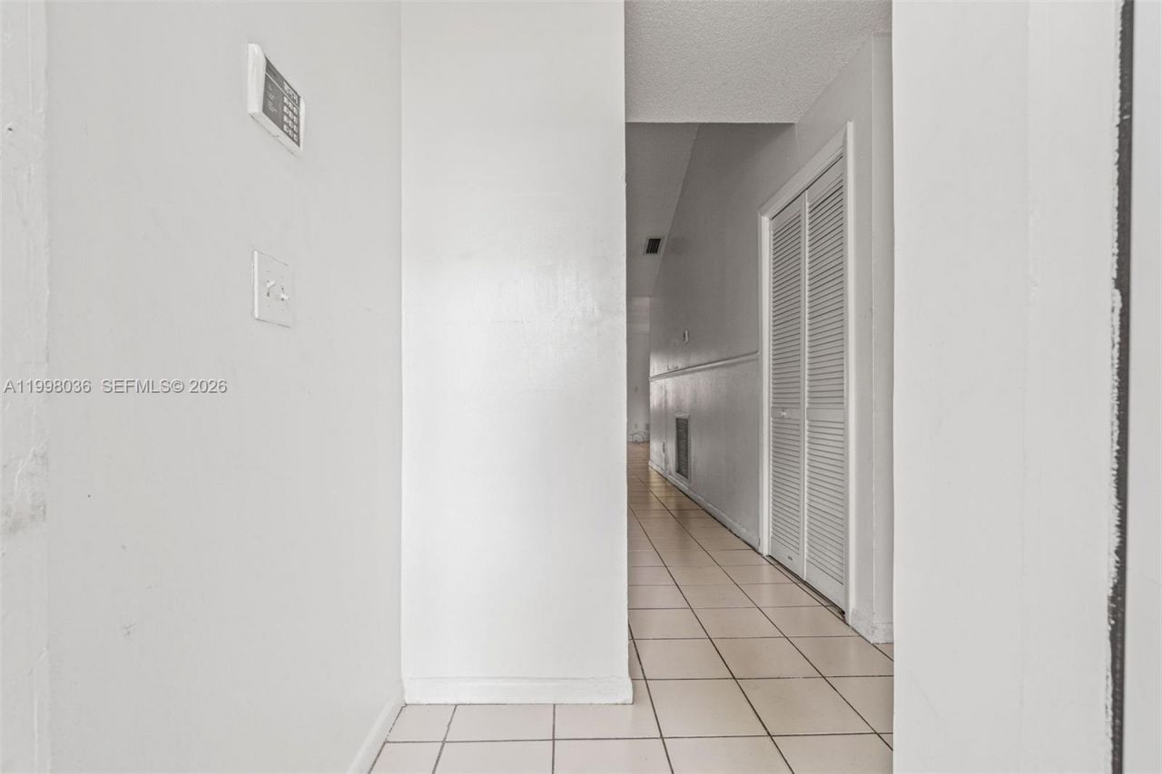 6916 SW 37th St, Unit 1-C, Miramar, FL 33023 Photo