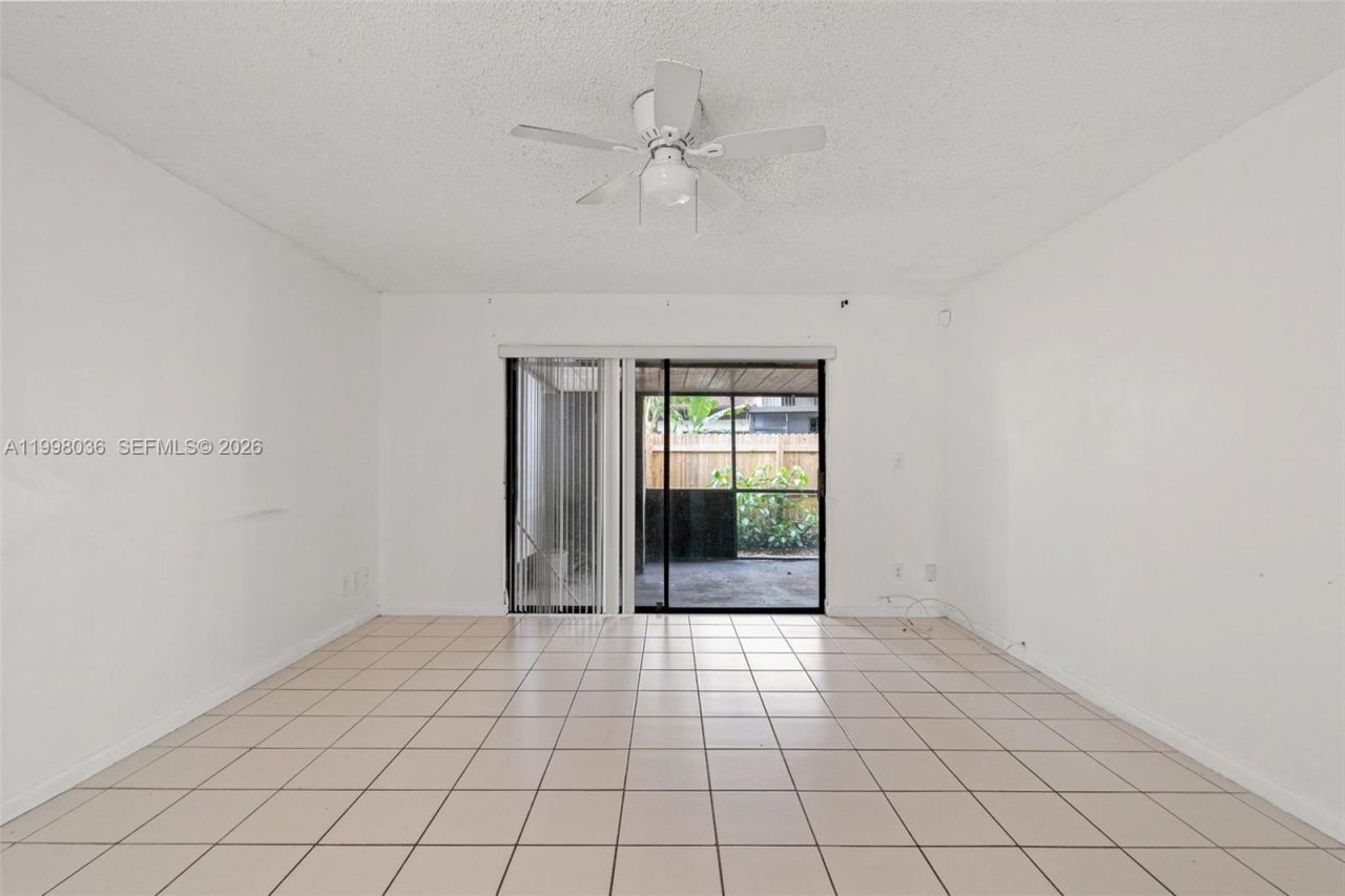 6916 SW 37th St, Unit 1-C, Miramar, FL 33023 Photo