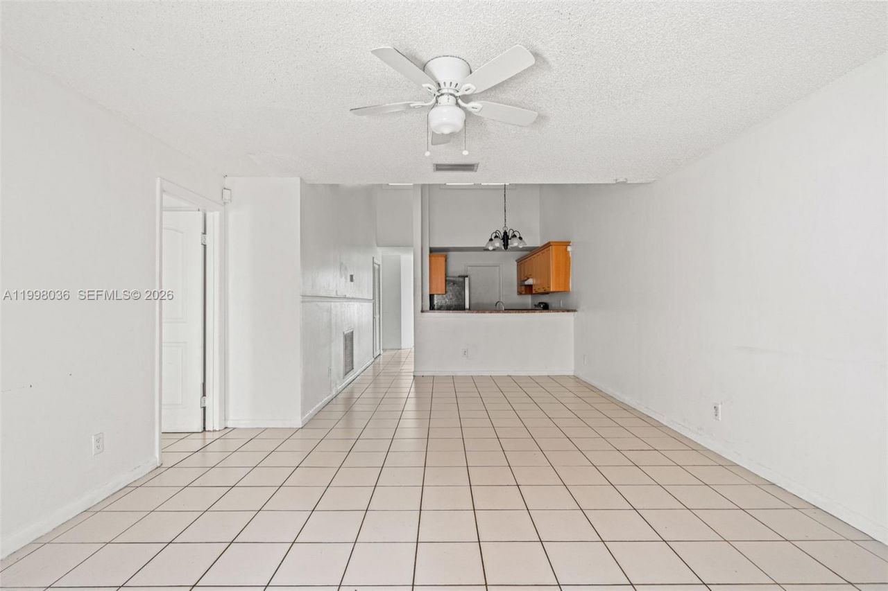 6916 SW 37th St, Unit 1-C, Miramar, FL 33023 Photo