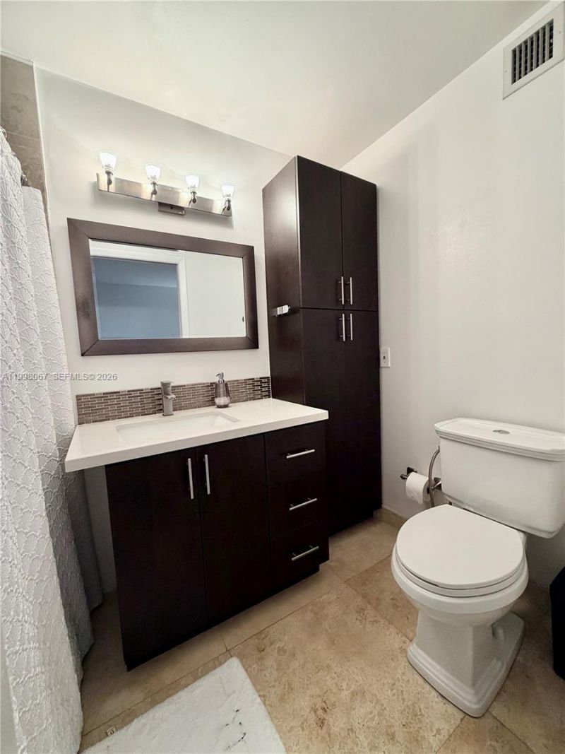 15405 N Miami Lakeway N, Unit 207, Miami Lakes, FL 33014 Photo