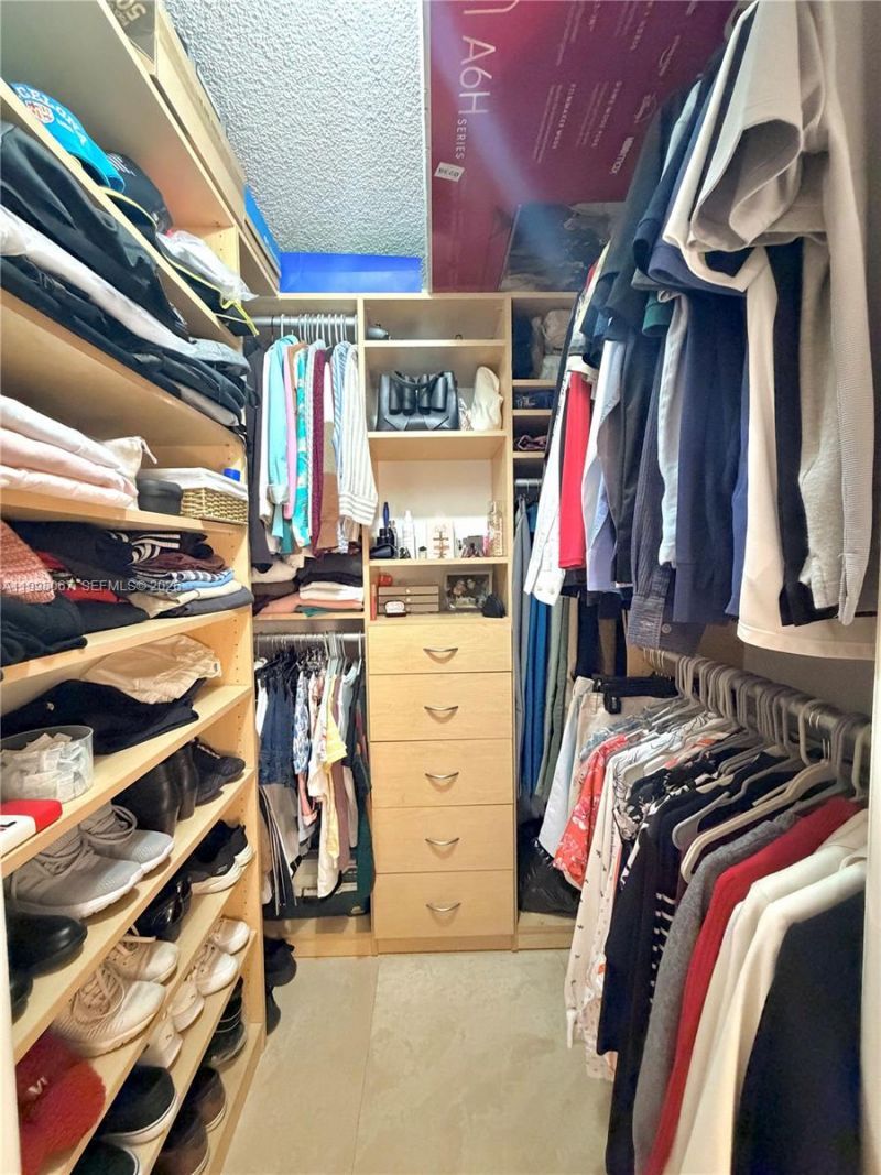 15405 N Miami Lakeway N, Unit 207, Miami Lakes, FL 33014 Photo