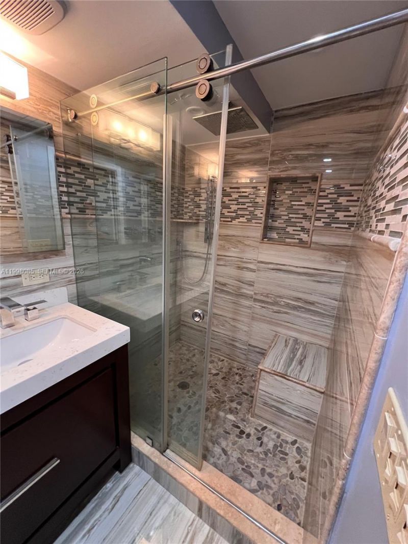 1750 James Ave, Unit 5G, Miami Beach, FL 33139 Photo