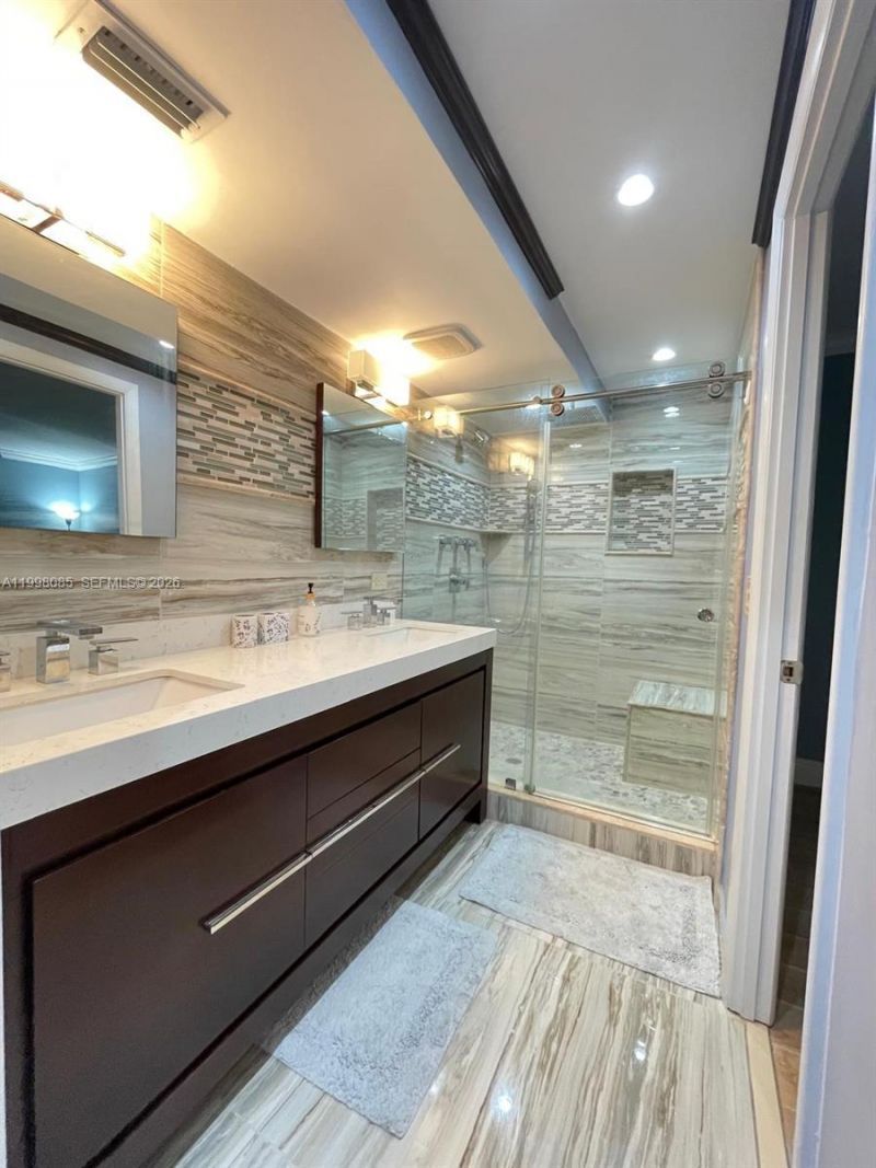 1750 James Ave, Unit 5G, Miami Beach, FL 33139 Photo