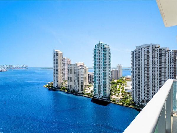 300 S Biscayne Blvd, Unit T-2414, Miami, FL 33131