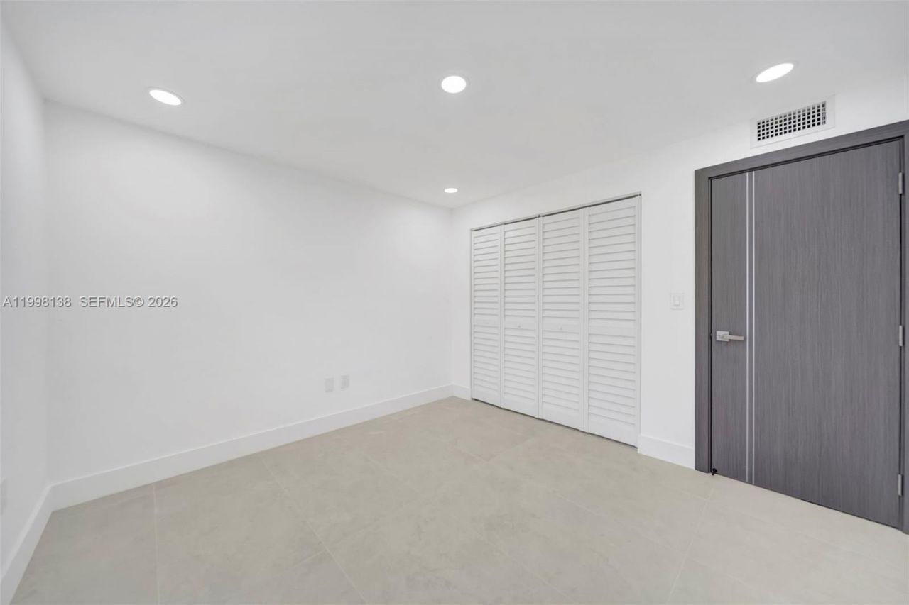 9455 W Flagler St, Unit C108, Miami, FL 33174 Photo