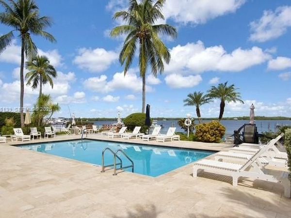 200 Harborview Dr, Unit 104, Tavernier, FL 33070