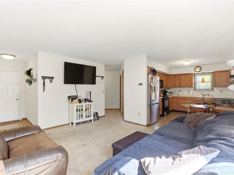 1562 Alameda Drive, Xenia, OH 45385 Photo 3