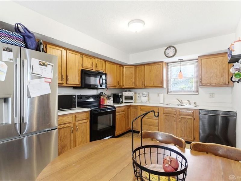 1562 Alameda Drive, Xenia, OH 45385 Photo 7