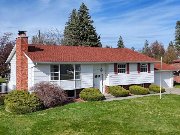2016 W Courtland Ave, Spokane, WA 99205