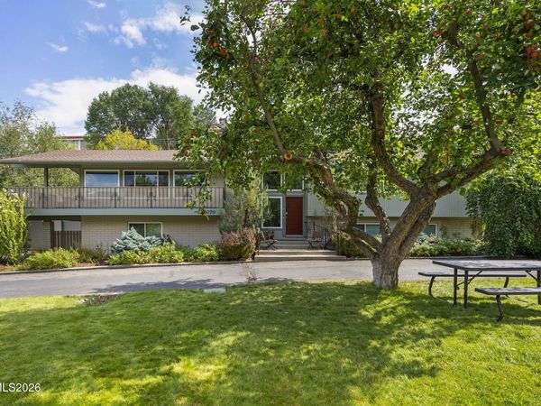 2070 Driscoll Drive, Reno, NV 89509