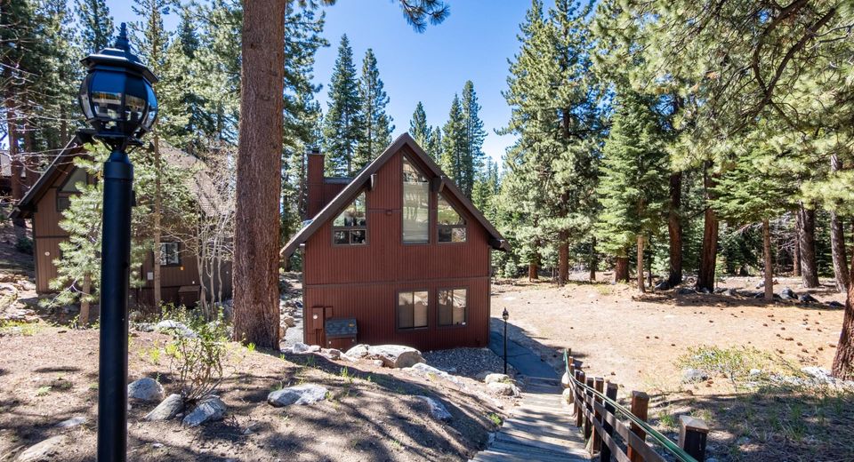 949 Dana Court, Unit 4, Incline Village, NV 89451 Photo