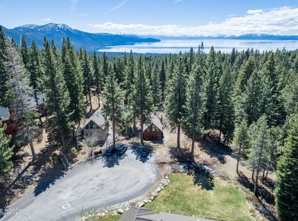 949 Dana Court, Unit 4, Incline Village, NV 89451 Photo