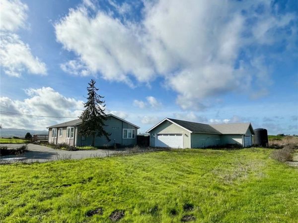 4867 Lakeville, Petaluma, CA 94954