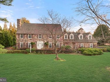 111 CEDAR GLEN DRIVE, NEW HOPE, PA 18938