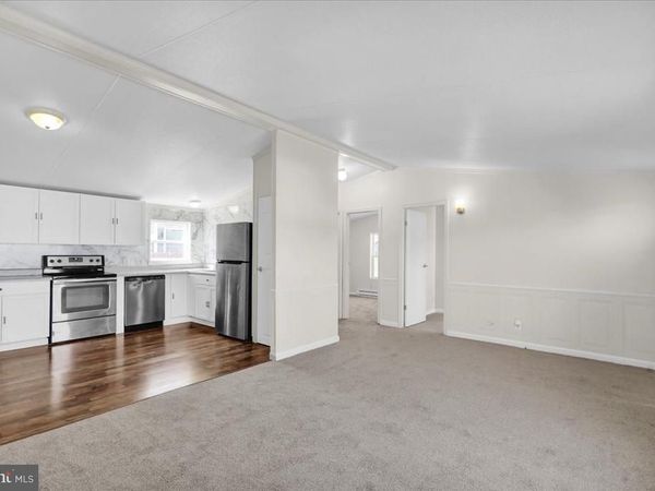327 OAK STREET, HAMBURG, PA 19526