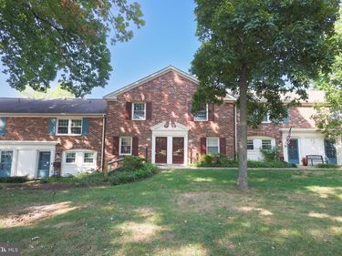 8360 FORRESTER BOULEVARD , Unit 472, SPRINGFIELD, VA 22152