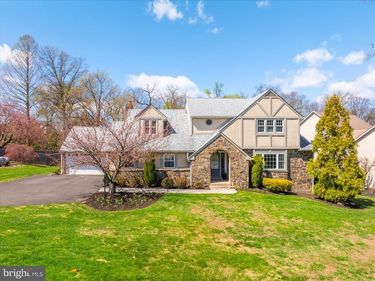 419 VERNON ROAD, JENKINTOWN, PA 19046