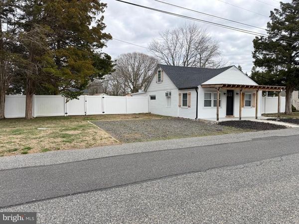 25 MATTHEWS AVENUE , VILLAS, NJ 08251