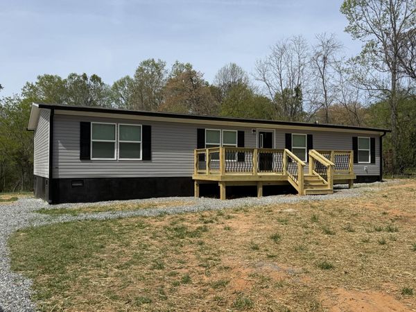 1176 Greenhill CT, Goodview, VA 24095