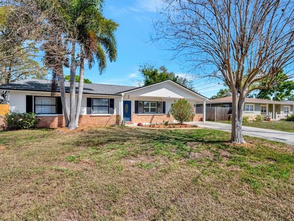 565 55TH AVENUE NE, ST PETERSBURG, FL 33703