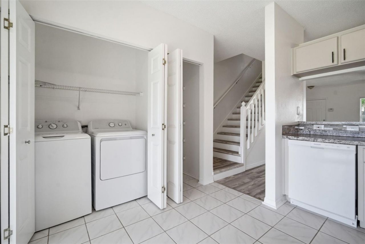 6229 Bayside Key Drive, Tampa, FL 33615 Photo