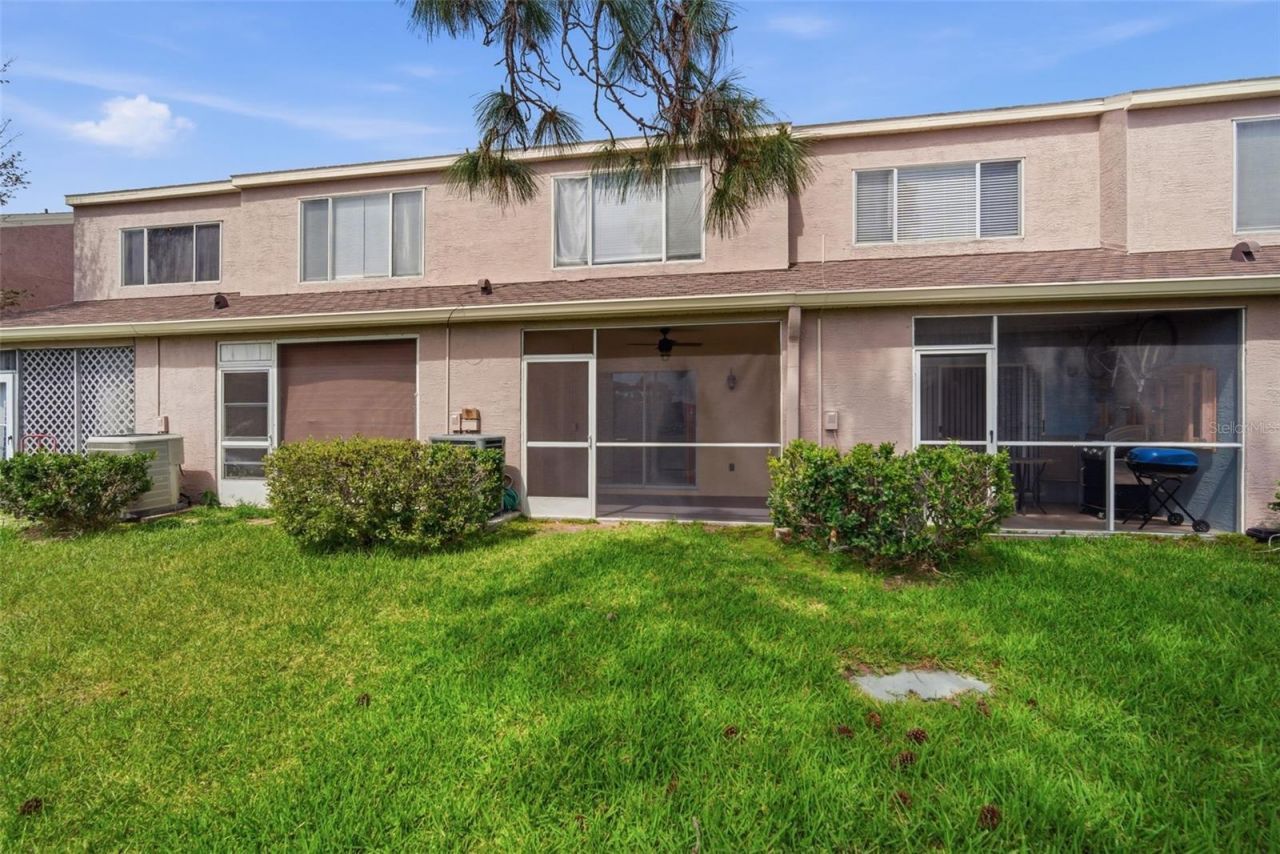 6229 Bayside Key Drive, Tampa, FL 33615 Photo