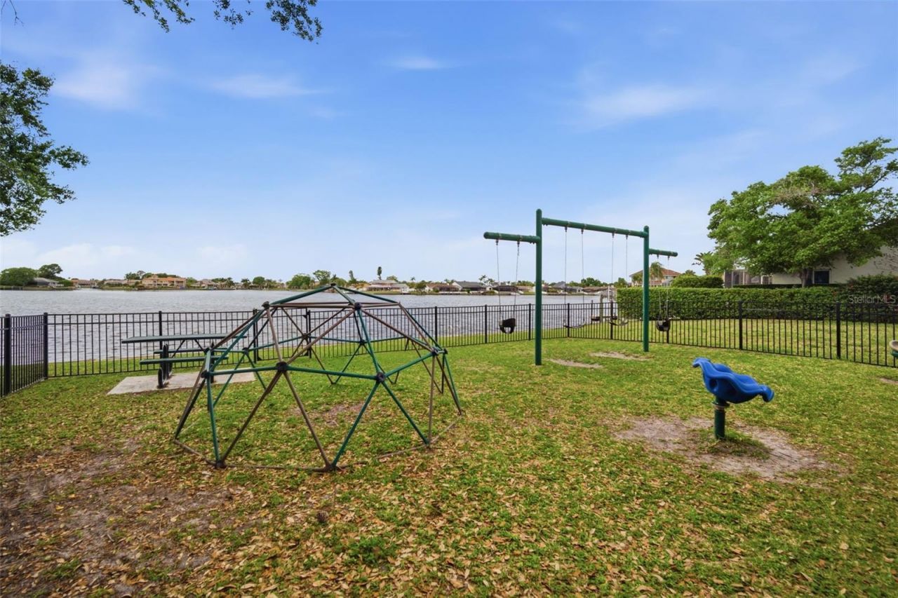 6229 Bayside Key Drive, Tampa, FL 33615 Photo
