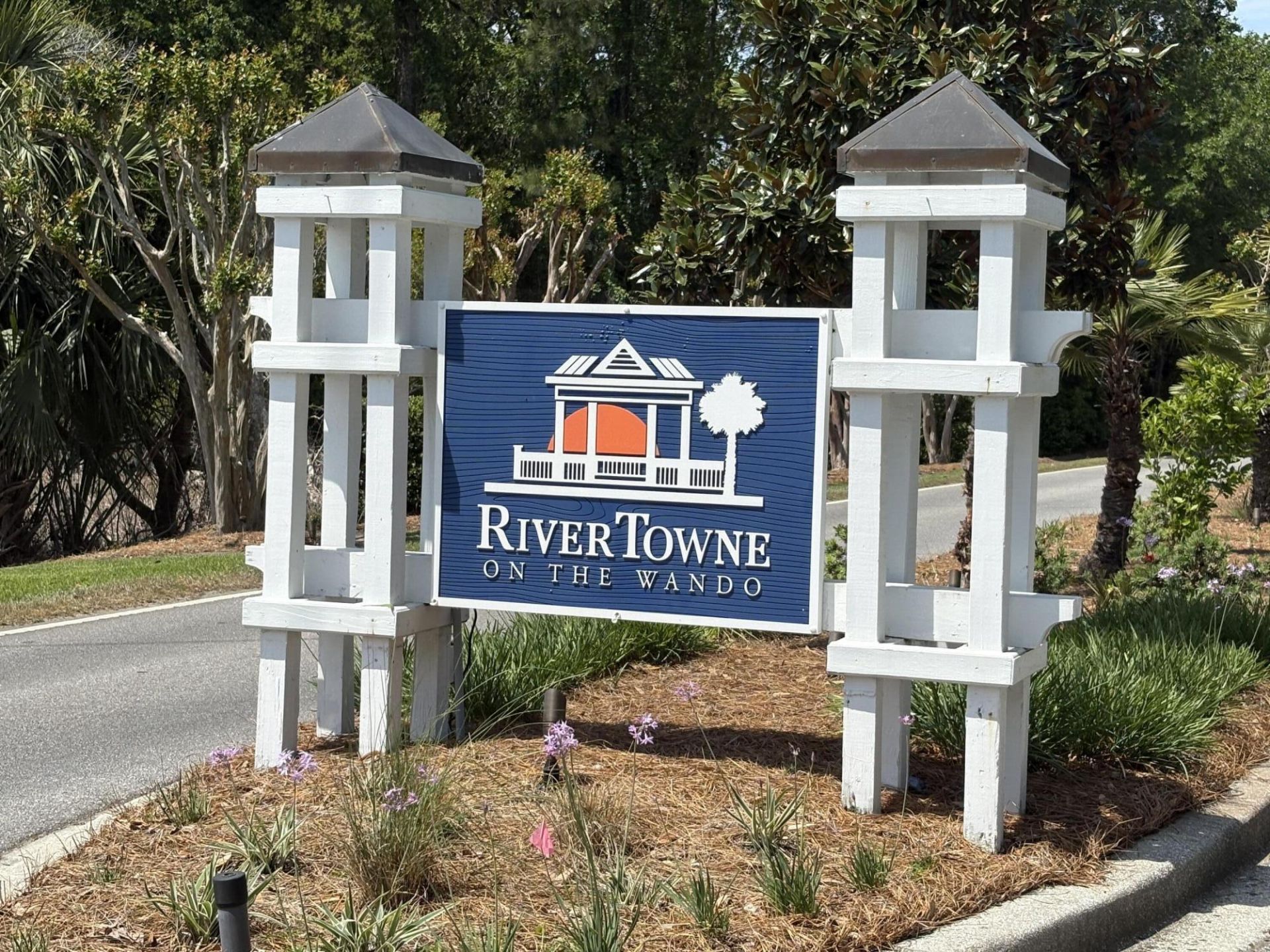 2263 N Marsh Drive Photo 2