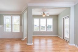 2333 Chatelain Way photo 4