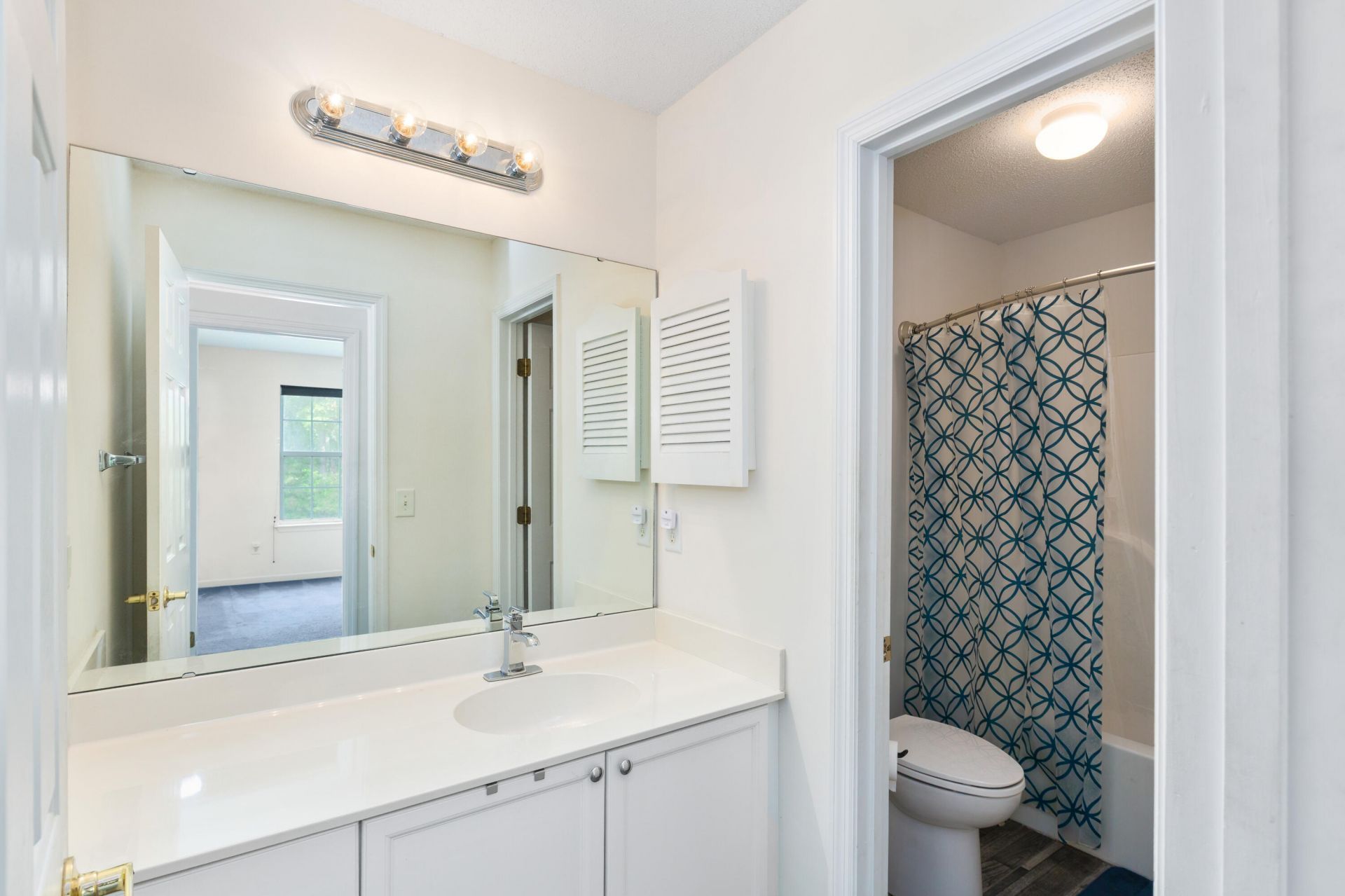 2800 Bottlebrush Court Photo 30