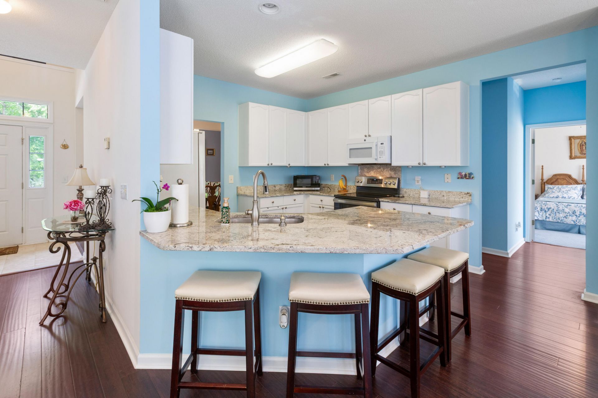 2800 Bottlebrush Court Photo 6