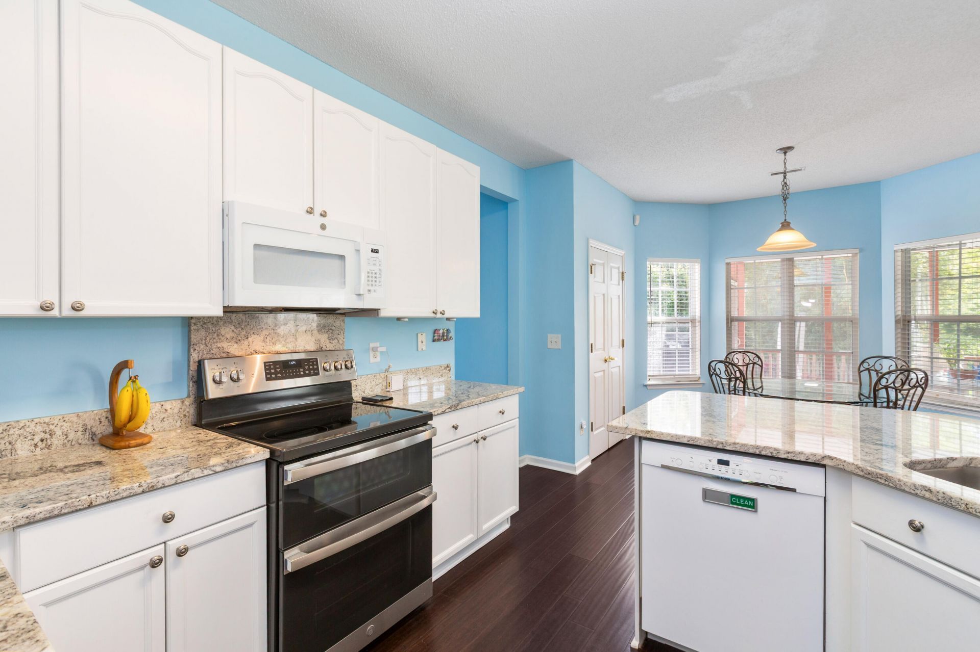 2800 Bottlebrush Court Photo 7