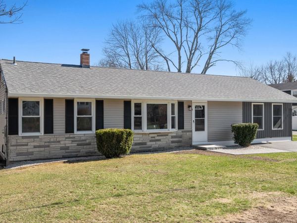 3 Exeter Street, Derry, NH 03038