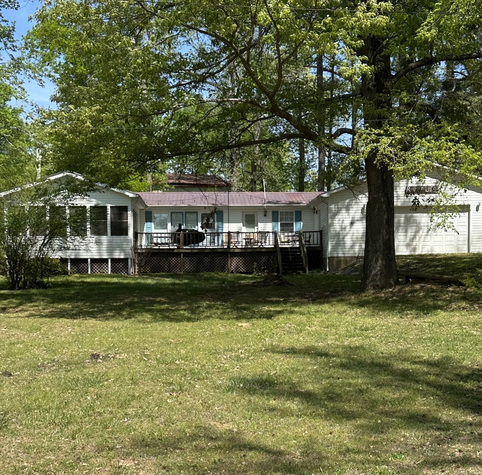 28 Cottage Cir, Linden, TN 37096 Main Photo