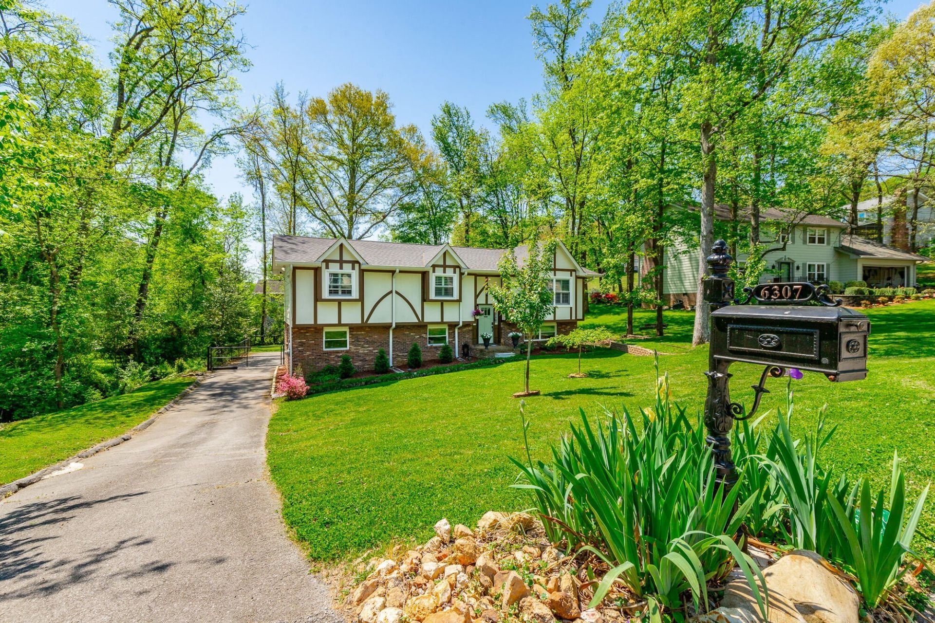 6307 Ridge Lake Road, Hixson, TN 37343 Main Photo